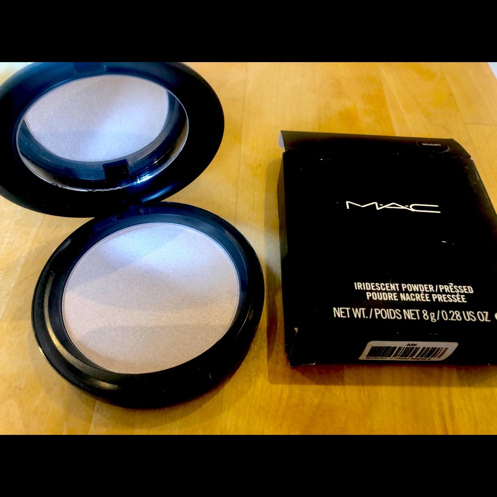 Mac iridescent pressed powder